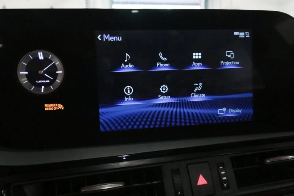2022 Lexus ES 7th Gen - Image 11 of 15