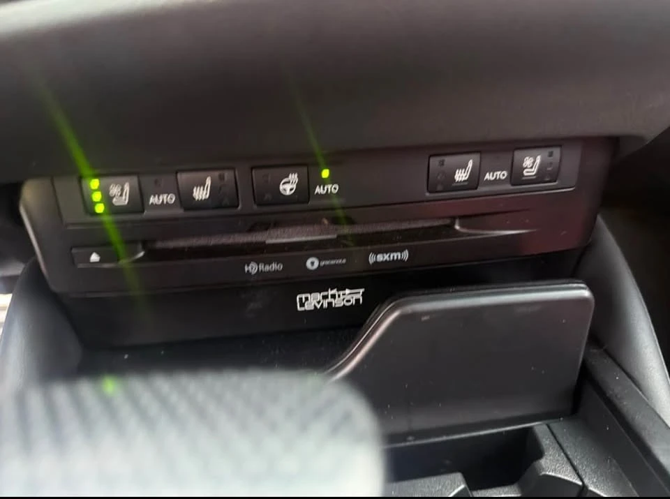 2022 Lexus ES 7th Gen - Image 11 of 12
