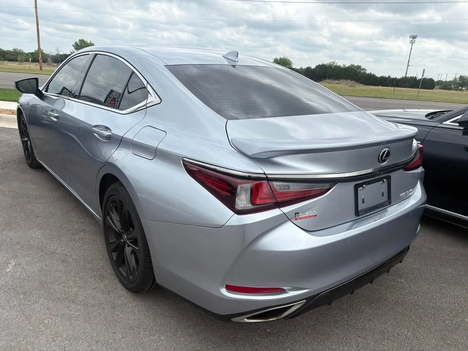 2022 Lexus ES 7th Gen - Image 3 of 6