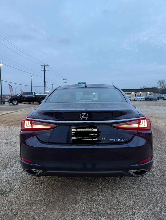 2022 Lexus ES 7th Gen - Image 4 of 18