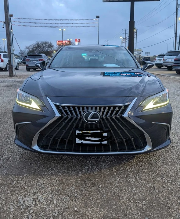 2022 Lexus ES 7th Gen - Image 3 of 18