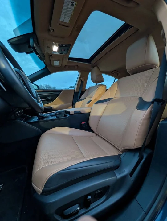2022 Lexus ES 7th Gen - Image 12 of 18