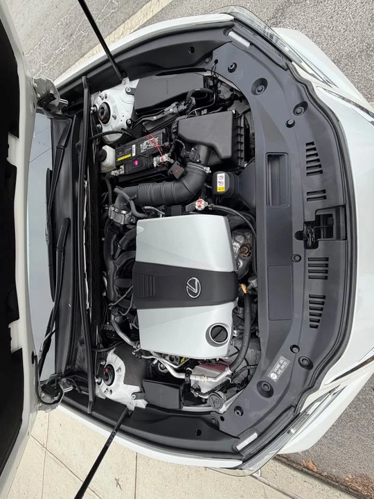2022 Lexus ES 7th Gen - Image 15 of 15