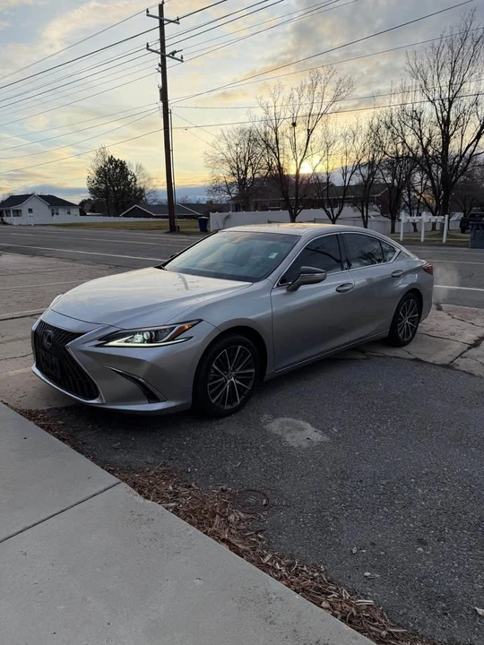 2022 Lexus ES 7th Gen - Image 3 of 11