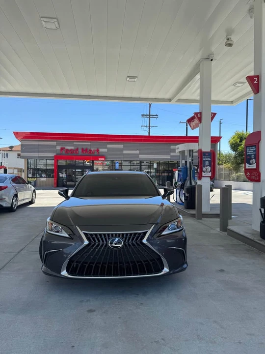 2022 Lexus ES 7th Gen - Image 6 of 9