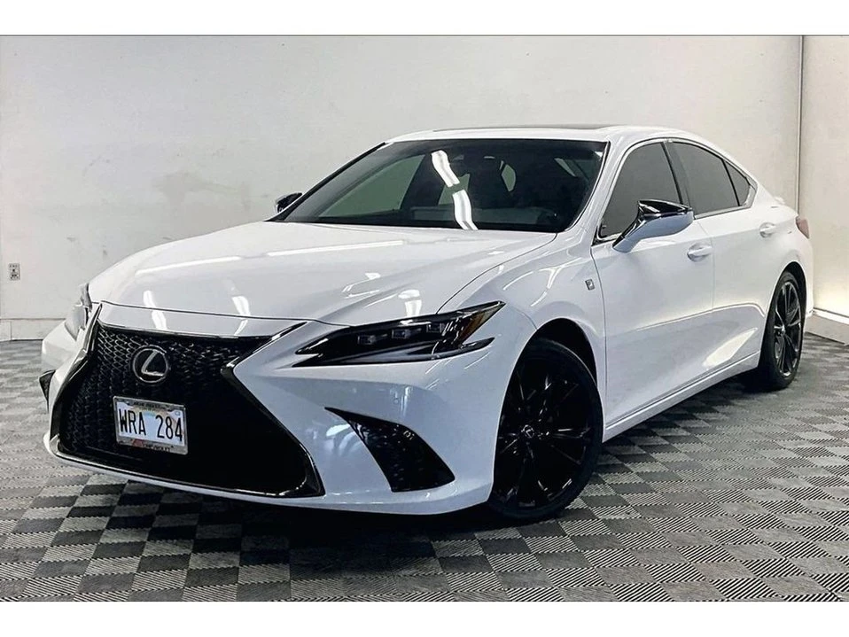 2022 Lexus ES 7th Gen - Image 11 of 20