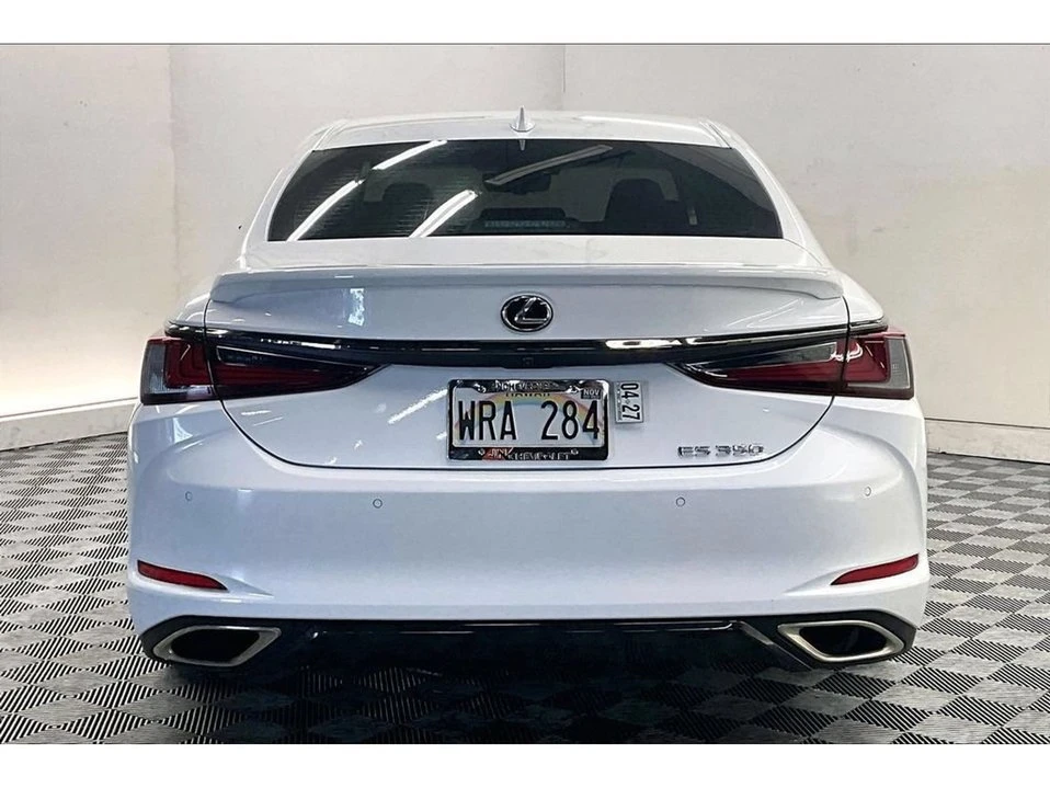 2022 Lexus ES 7th Gen - Image 3 of 20