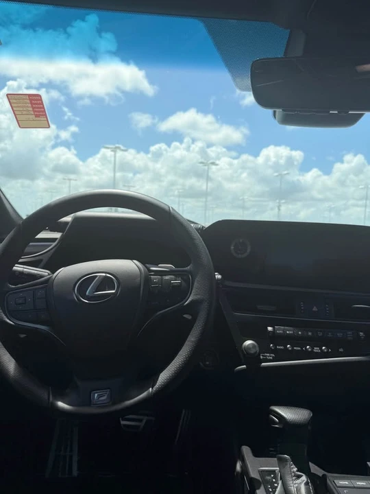 2022 Lexus ES 7th Gen - Image 12 of 18