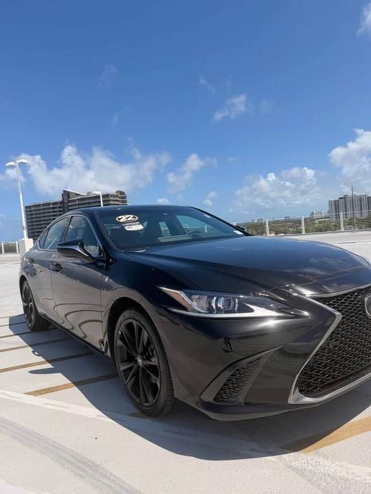 2022 Lexus ES 7th Gen - Image 3 of 18