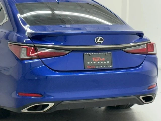 2022 Lexus ES 7th Gen - Image 12 of 12
