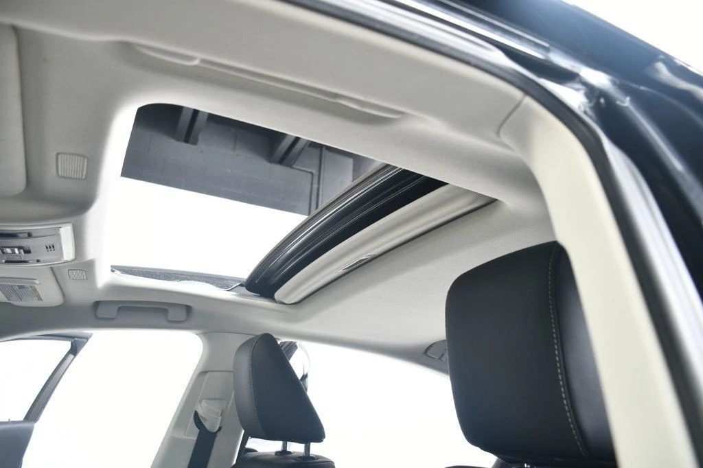 2022 Lexus ES 7th Gen - Image 6 of 12