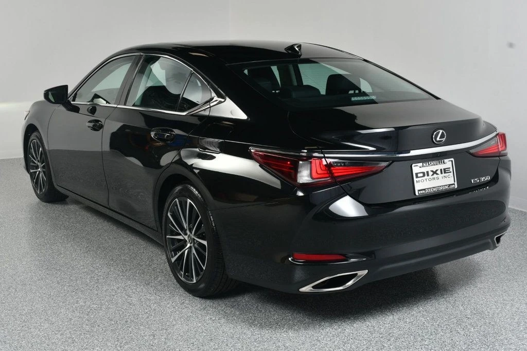 2022 Lexus ES 7th Gen - Image 8 of 12