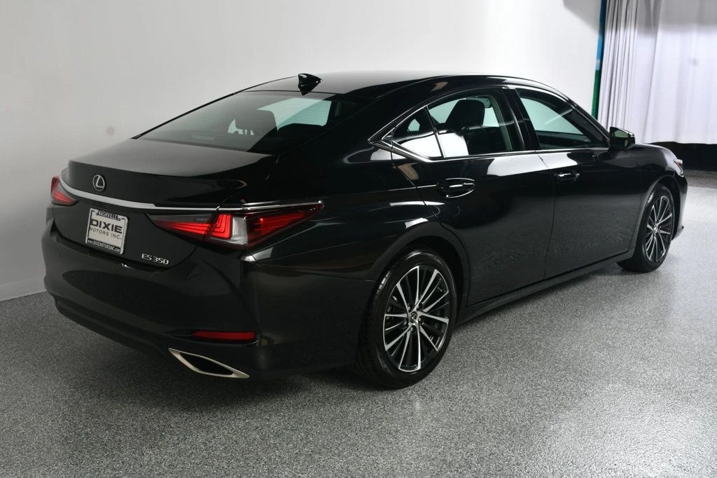 2022 Lexus ES 7th Gen - Image 9 of 12