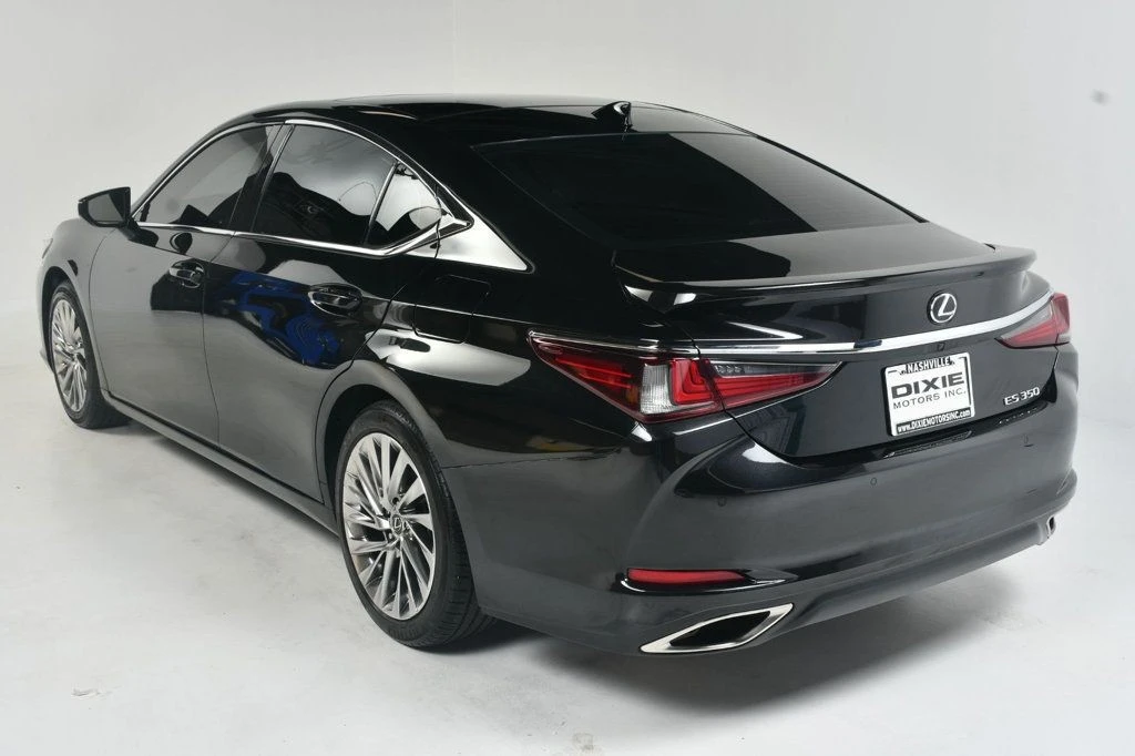 2022 Lexus ES 7th Gen - Image 8 of 12
