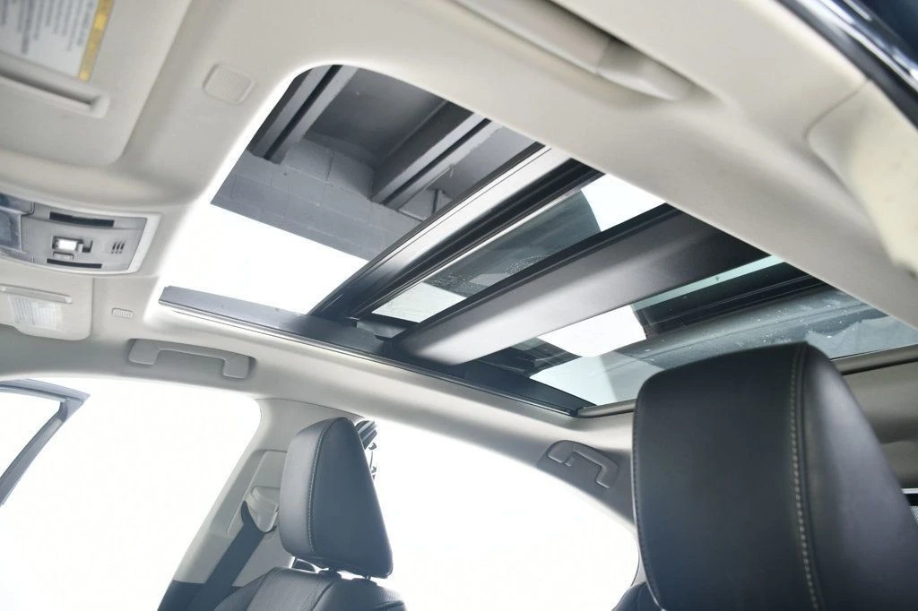 2022 Lexus ES 7th Gen - Image 6 of 12