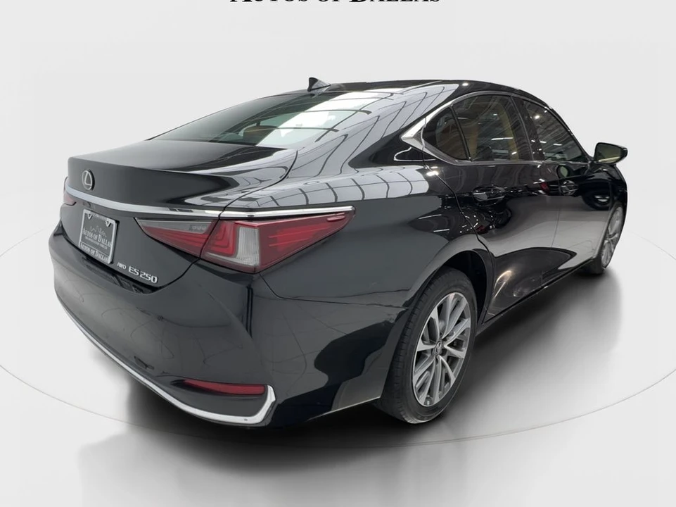 2022 Lexus ES 7th Gen - Image 7 of 31