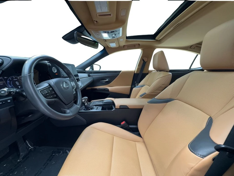 2022 Lexus ES 7th Gen - Image 20 of 31