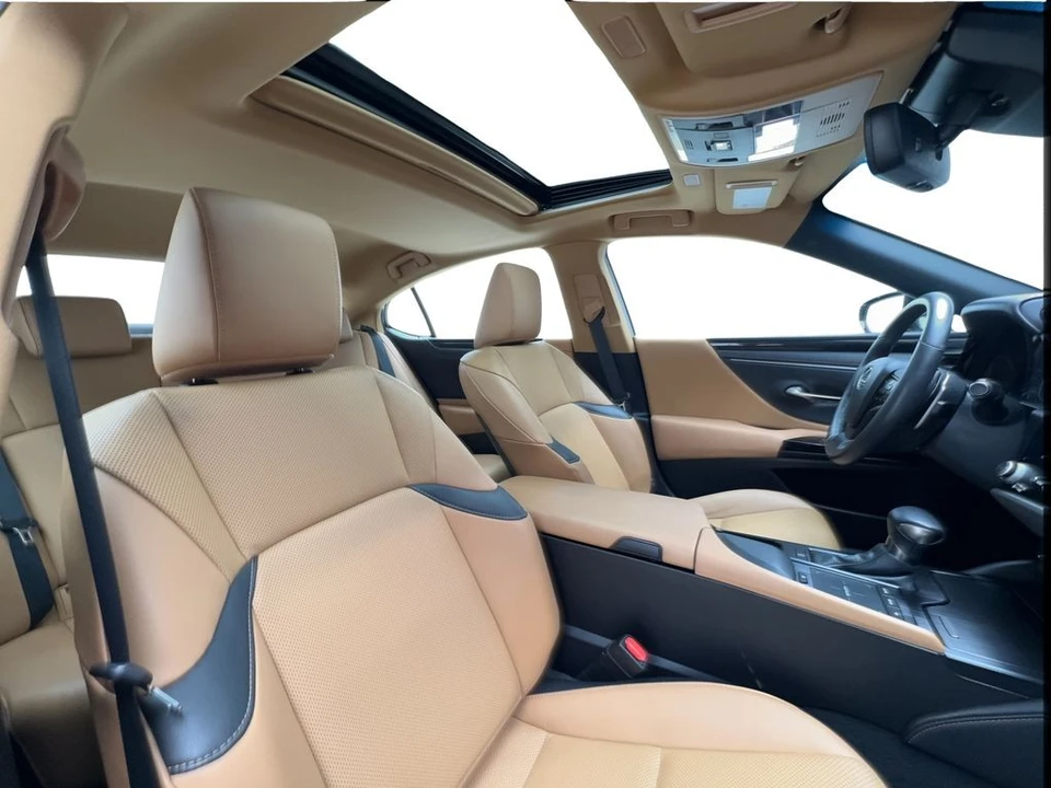 2022 Lexus ES 7th Gen - Image 31 of 31