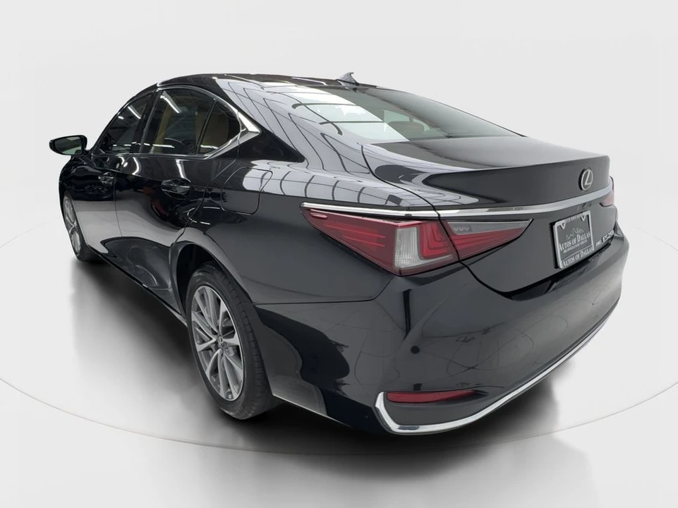 2022 Lexus ES 7th Gen - Image 10 of 31
