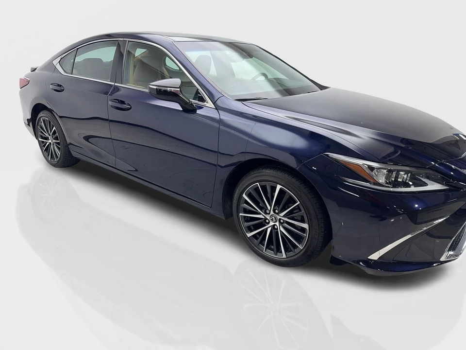 2022 Lexus ES 7th Gen - Image 12 of 31