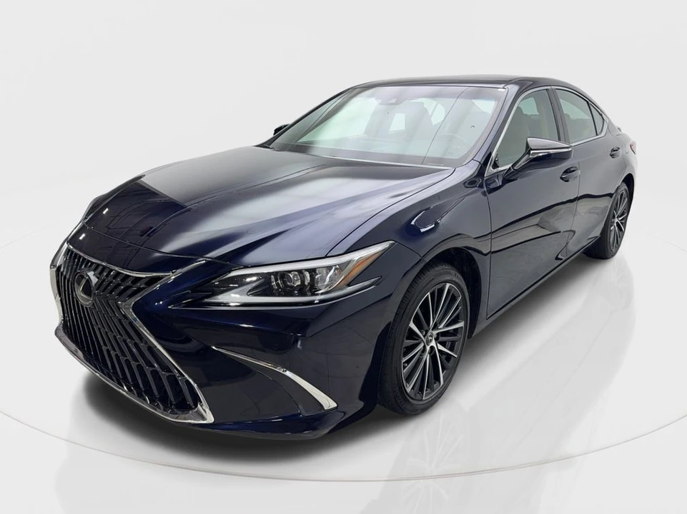 2022 Lexus ES 7th Gen - Image 2 of 31