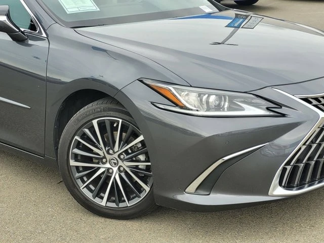 2022 Lexus ES 7th Gen - Image 3 of 21