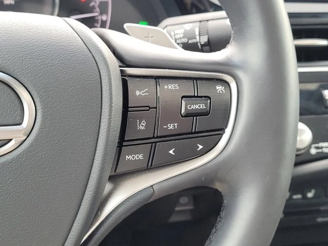 2022 Lexus ES 7th Gen - Image 20 of 21