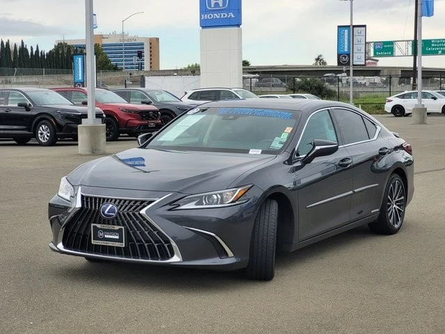 2022 Lexus ES 7th Gen - Image 9 of 12