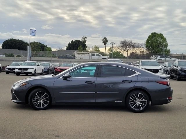 2022 Lexus ES 7th Gen - Image 8 of 21