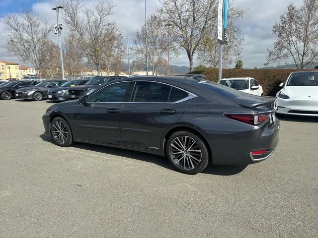 2022 Lexus ES 7th Gen - Image 4 of 5