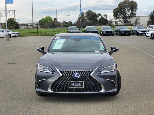 2022 Lexus ES 7th Gen - Image 2 of 21