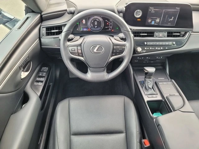 2022 Lexus ES 7th Gen - Image 14 of 21