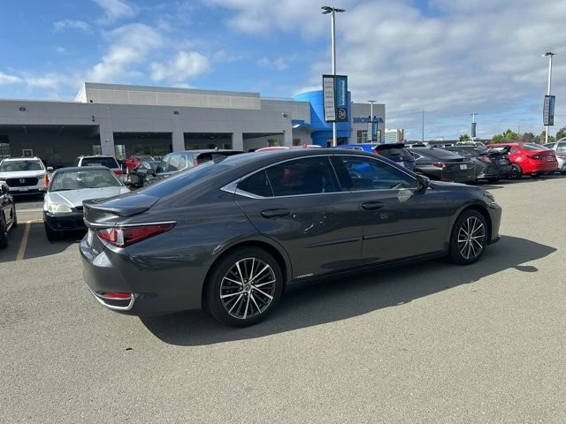 2022 Lexus ES 7th Gen - Image 3 of 5