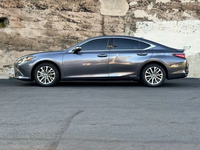 2022 Lexus ES 7th Gen - Image 7 of 21