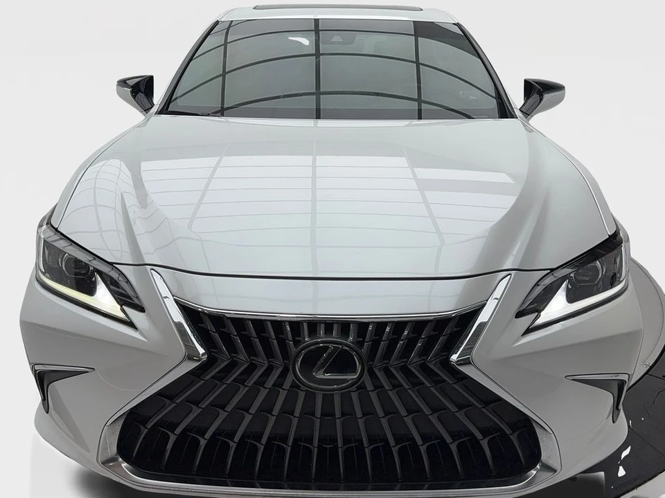 2022 Lexus ES 7th Gen - Image 4 of 21