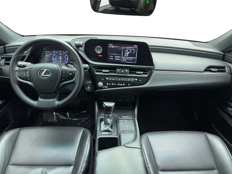 2022 Lexus ES 7th Gen - Image 16 of 21