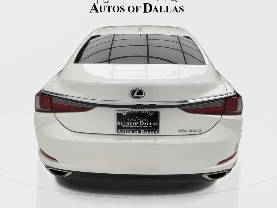 2022 Lexus ES 7th Gen - Image 11 of 12