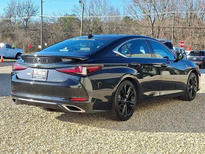 2022 Lexus ES 7th Gen - Image 6 of 12