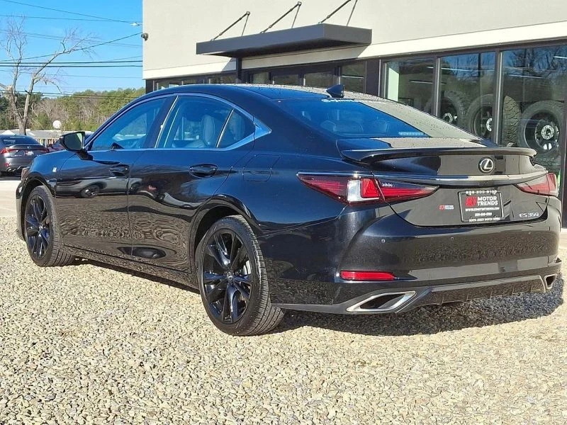 2022 Lexus ES 7th Gen - Image 4 of 12
