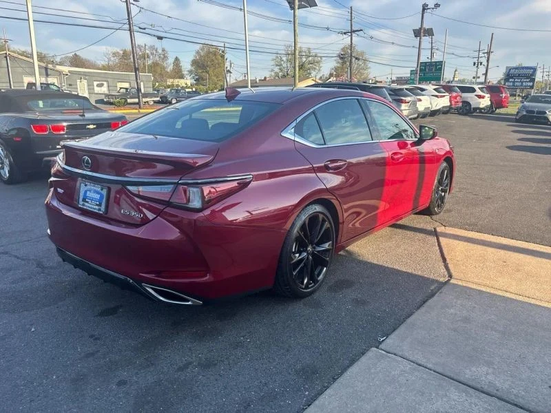 2022 Lexus ES 7th Gen - Image 7 of 12