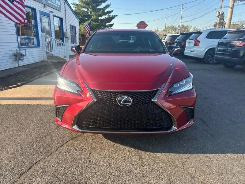 2022 Lexus ES 7th Gen - Image 10 of 12