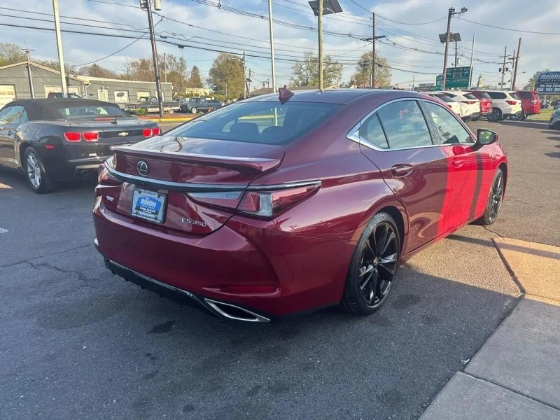 2022 Lexus ES 7th Gen - Image 6 of 12