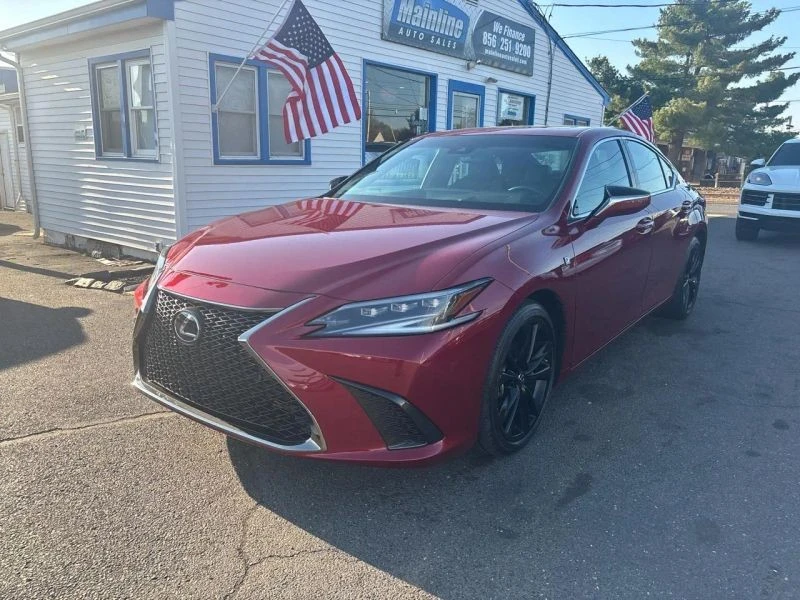 2022 Lexus ES 7th Gen - Image 11 of 12