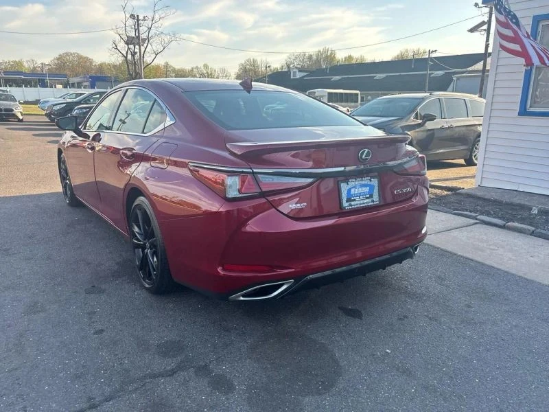 2022 Lexus ES 7th Gen - Image 4 of 12