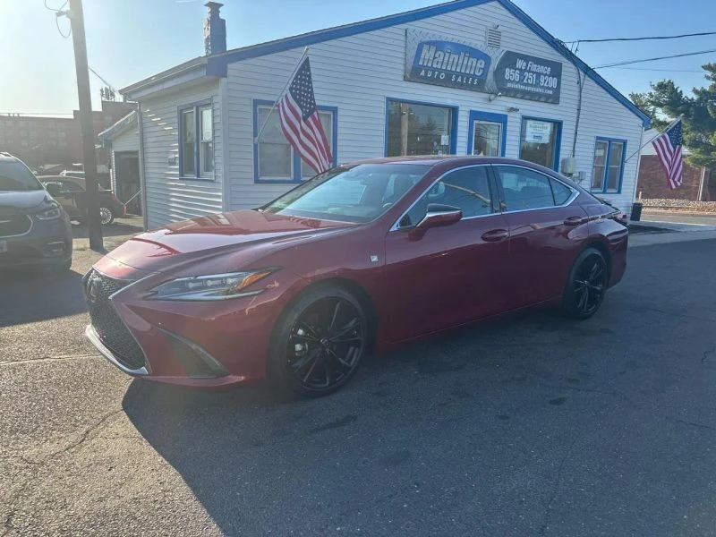 2022 Lexus ES 7th Gen - Image 2 of 12