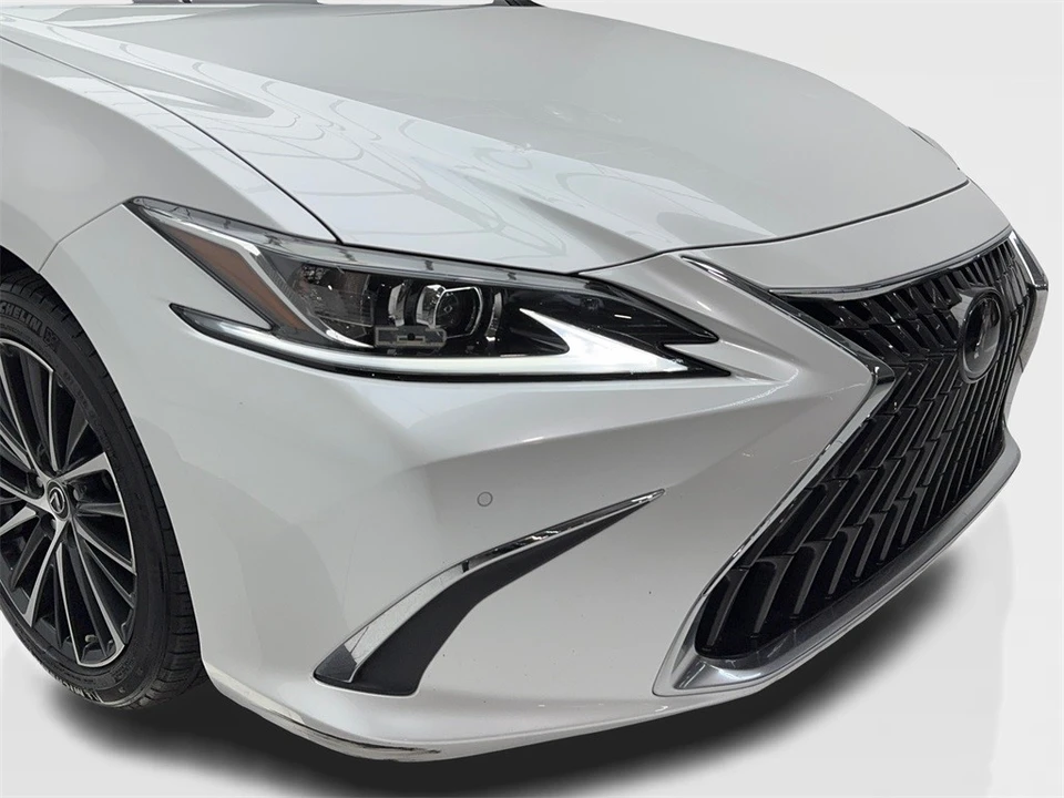 2022 Lexus ES 7th Gen - Image 3 of 12