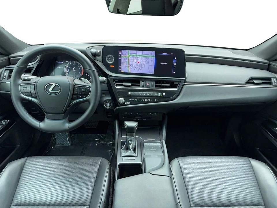 2022 Lexus ES 7th Gen - Image 16 of 21