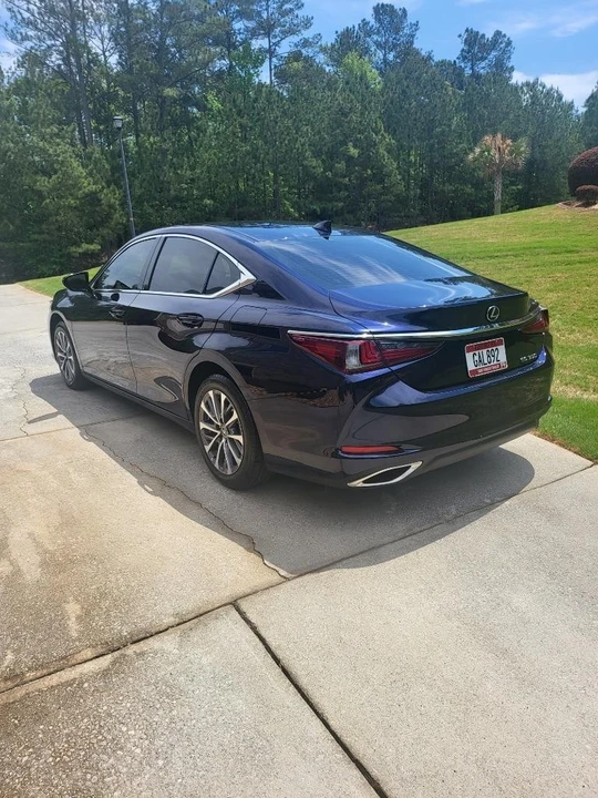 2022 Lexus ES 7th Gen - Image 14 of 21