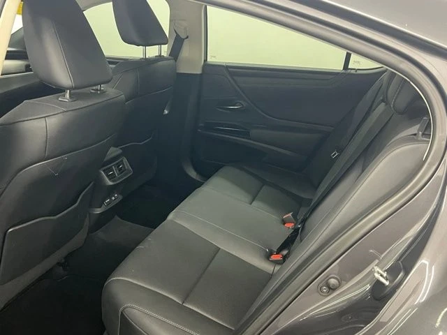 2022 Lexus ES 7th Gen - Image 11 of 11
