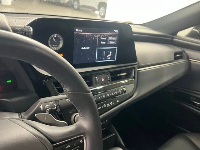 2022 Lexus ES 7th Gen - Image 7 of 11